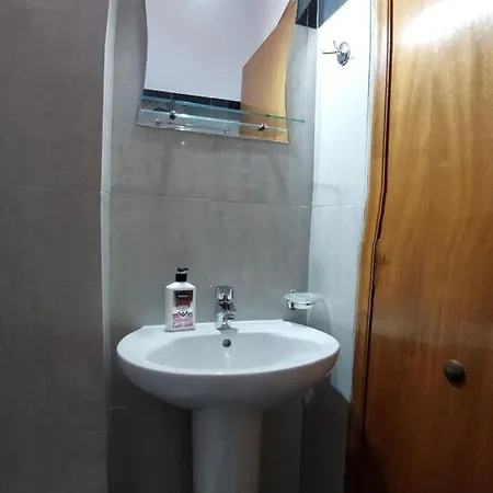 بيت ضيافة Polemarhos 9 كالامباكا