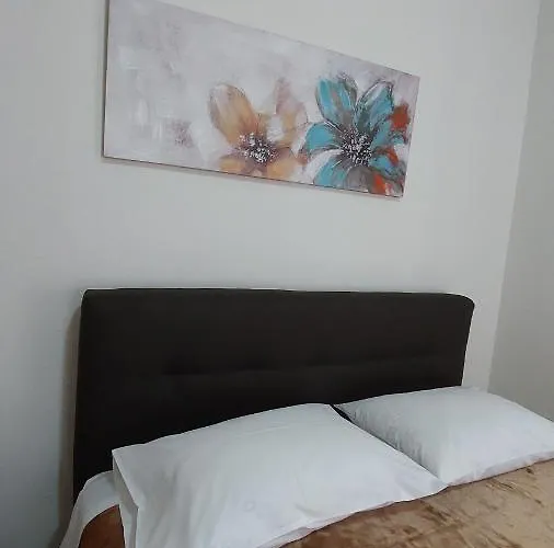 Polemarhos 9 招待所 卡兰巴卡